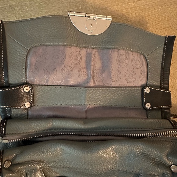 Michael Kors Dark Grey and Black Medium Handbag with Cross Body Strap - Picture 5 of 10